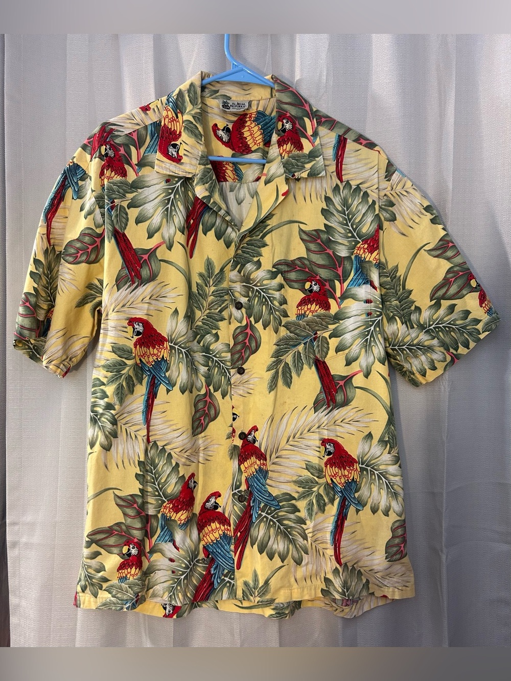 Vintage Aloha Republic Hawaiian
Shirt Cotton Yellow Parrot Macaw
Tropical